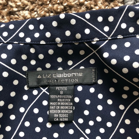 Long sleeve button down blouse💸💸 - Picture 5 of 5